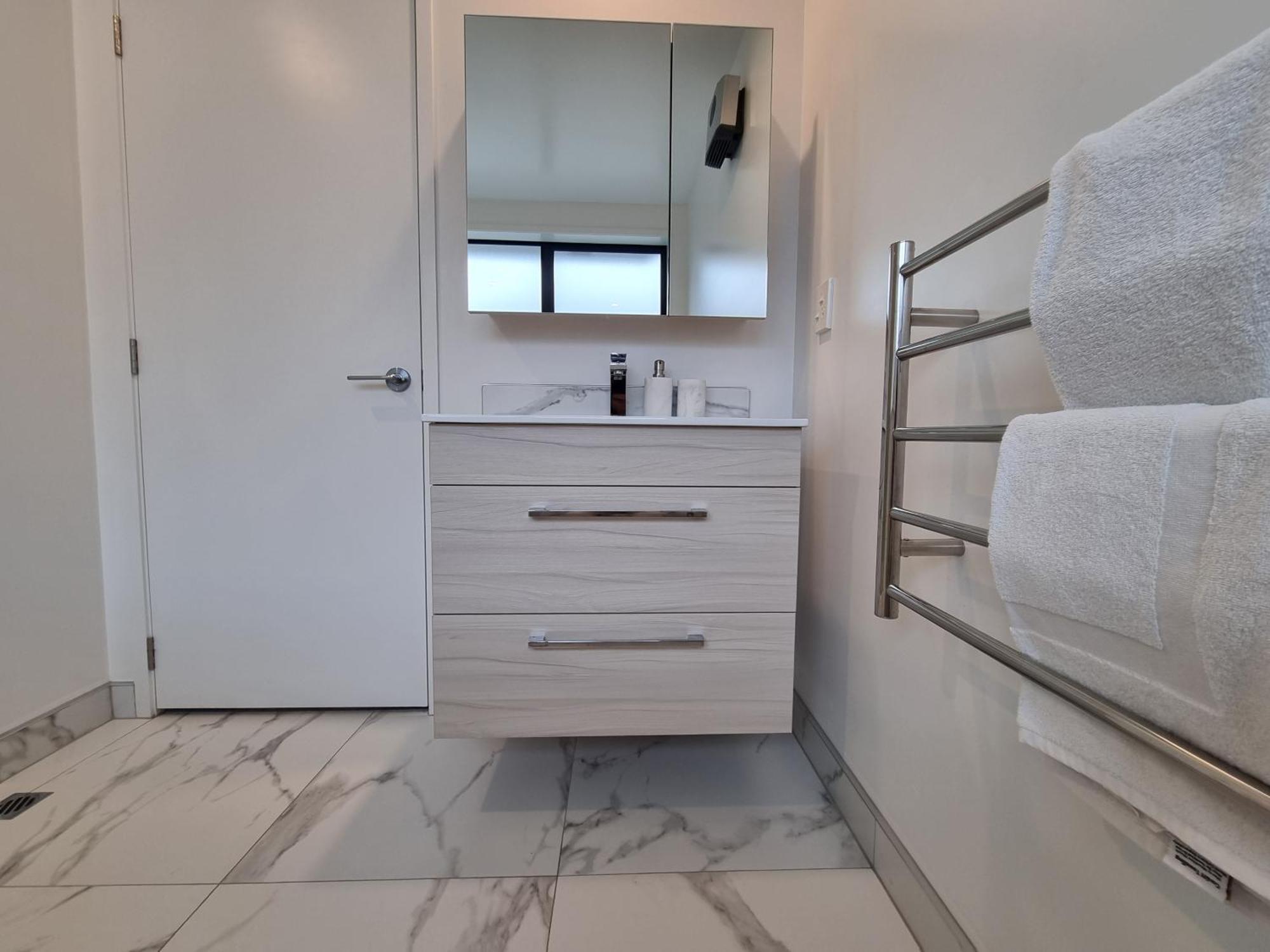 Appartement Cloud Nine Elegant Escape Awaits à Christchurch Extérieur photo
